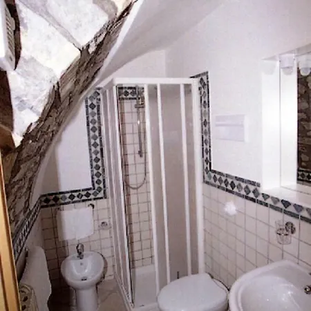 Serena - La Grotta Appartement *